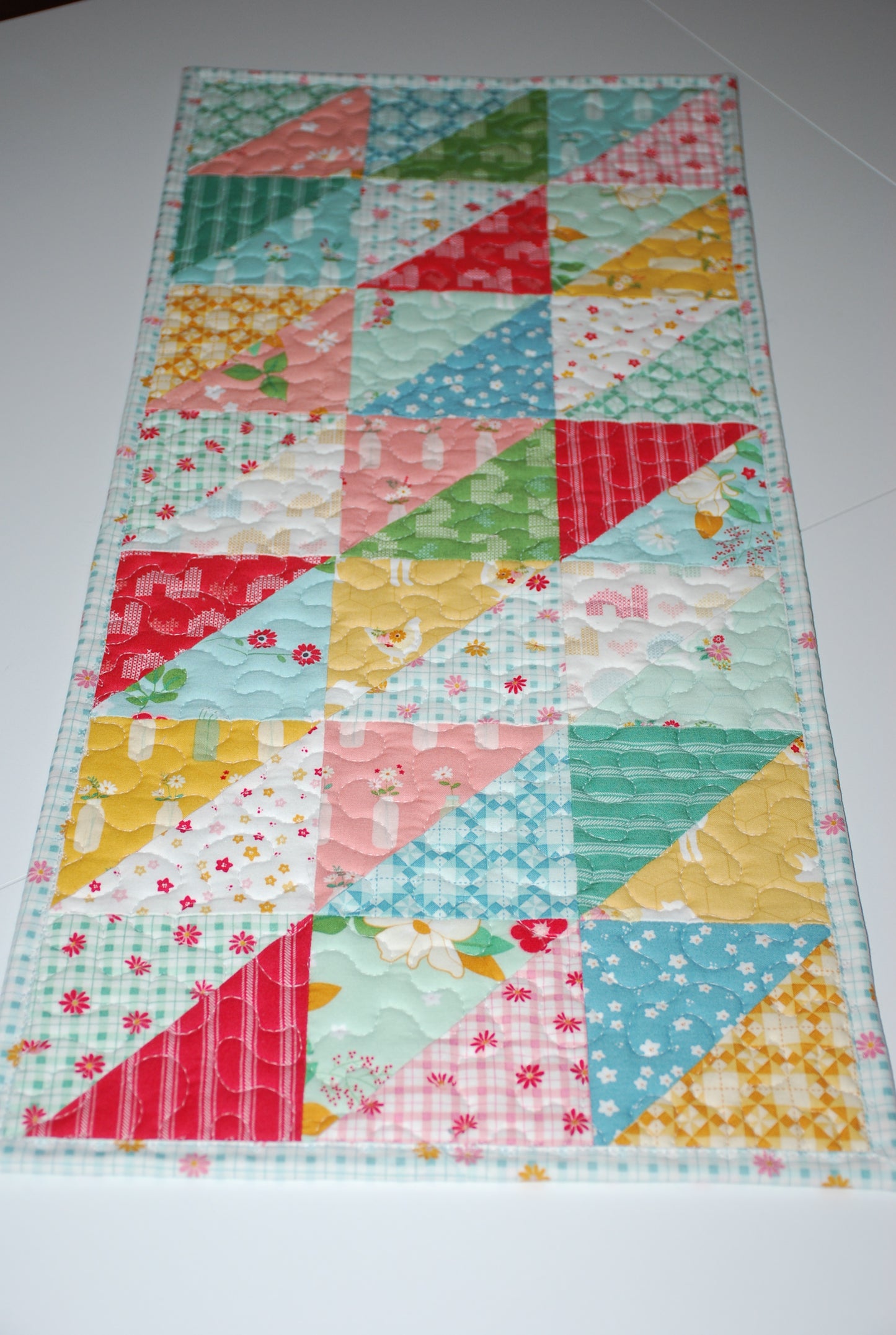 Country Life Quilted Table Runner Mint Floral